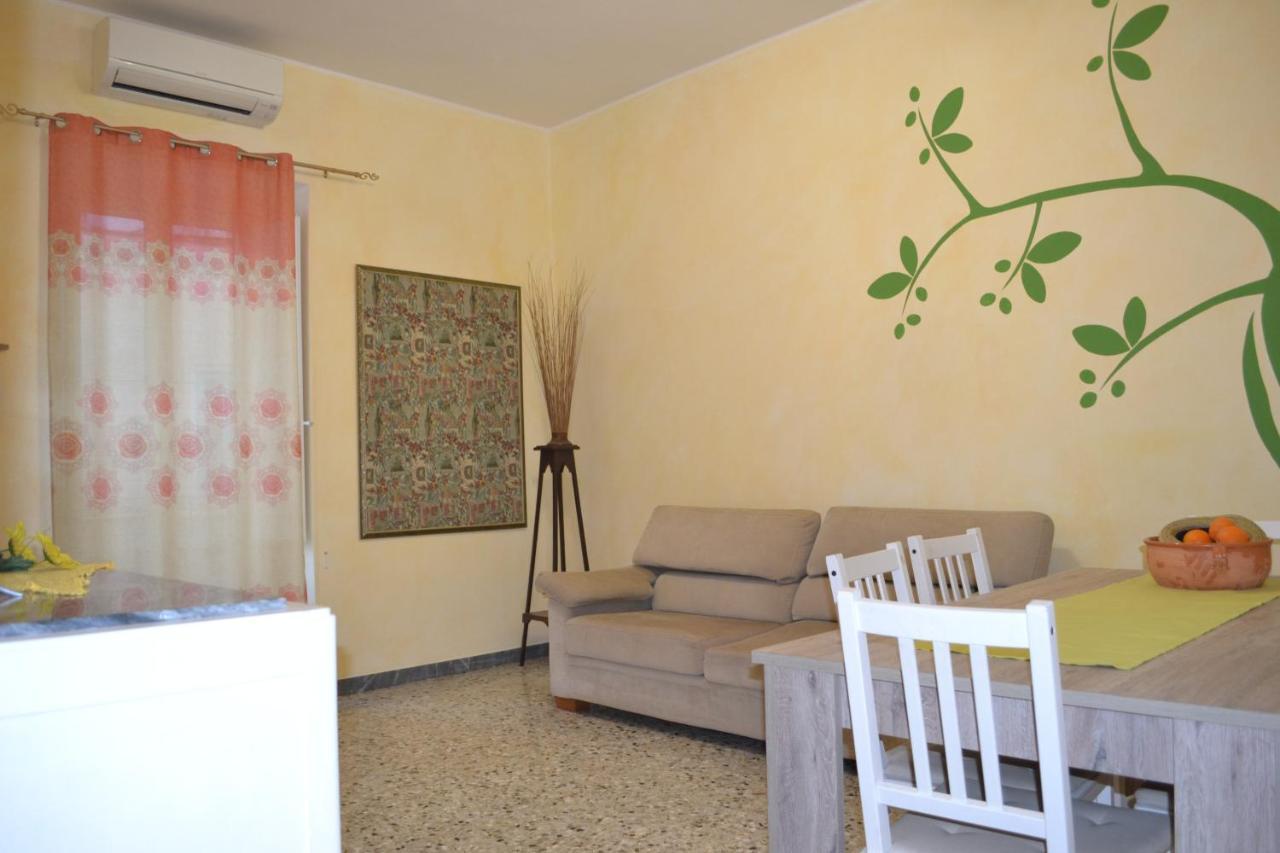 Casa Vacanze Raggio Di Sole Monopoli 빌라 외부 사진